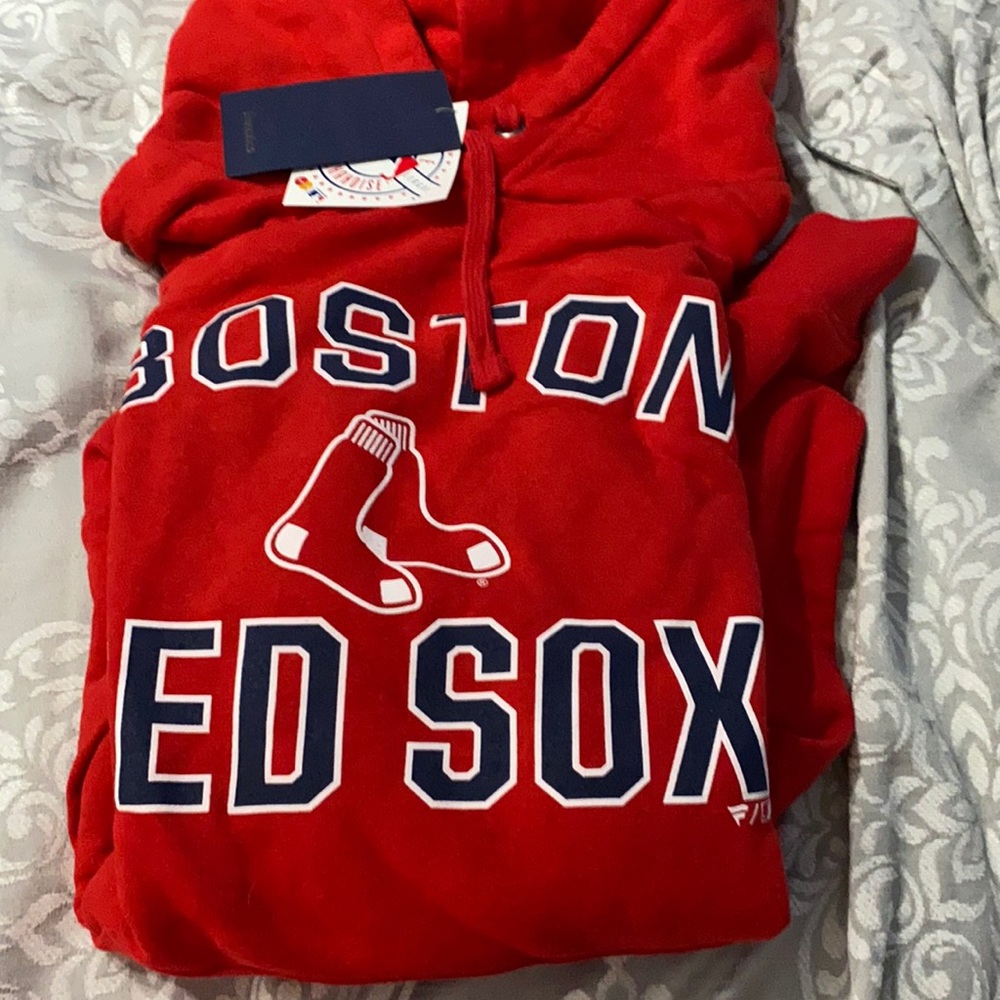 Boston Red Sox Hoodie M - NWT